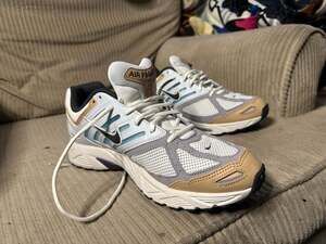 Nike Air Pegasus 2K5 "Glacier Blue Tan" in Beige